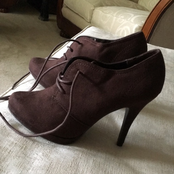 X-Appeal Derby brown ankle booties - Picture 2 of 6